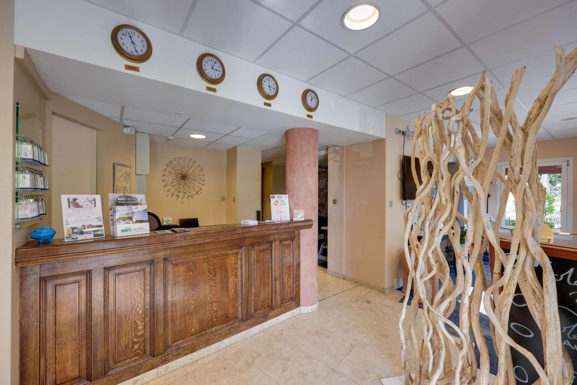 Brit Hotel & Spa Le Roc Au Chien Bagnoles de l'Orne Normandie Екстериор снимка