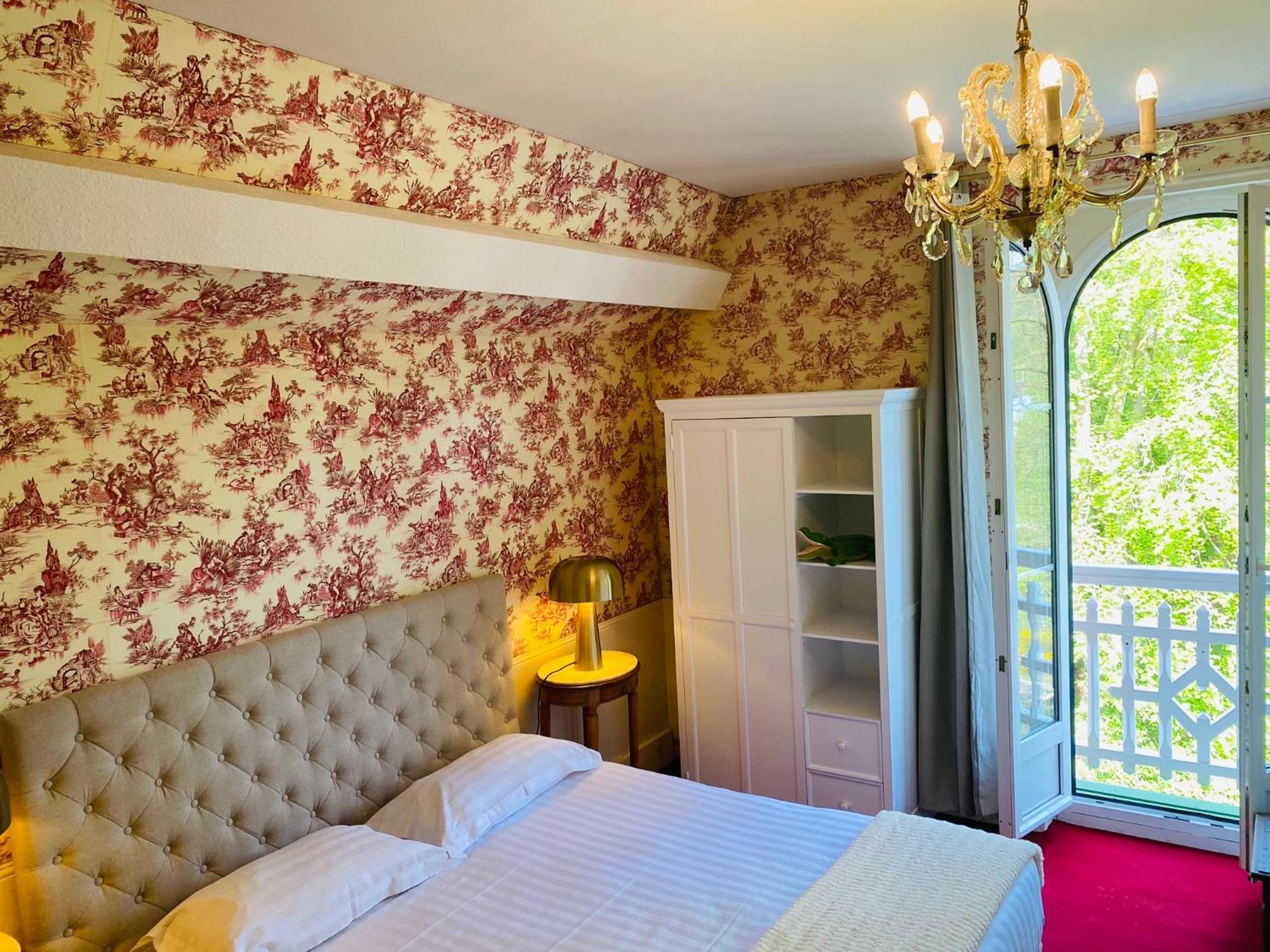 Brit Hotel & Spa Le Roc Au Chien Bagnoles de l'Orne Normandie Екстериор снимка