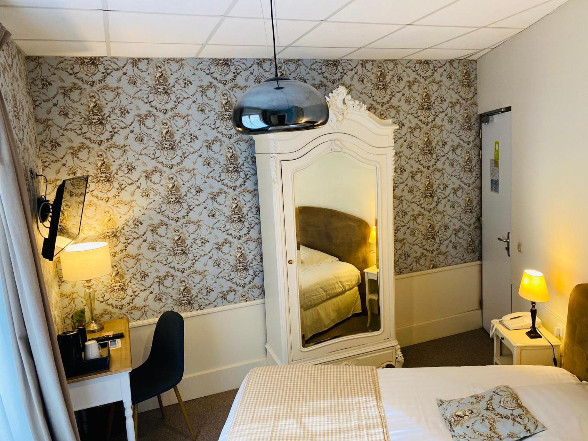 Brit Hotel & Spa Le Roc Au Chien Bagnoles de l'Orne Normandie Екстериор снимка